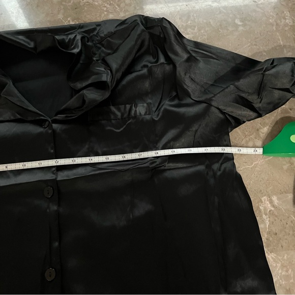 Women’s faux satin 2 piece lounge set size XL - Picture 8 of 10